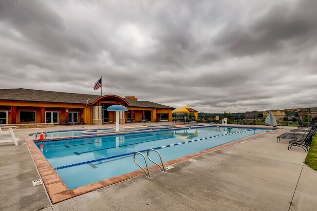 Building Photo - Modern Comfort in Castle Rock: 2-Bed, 2-Bath Home!!