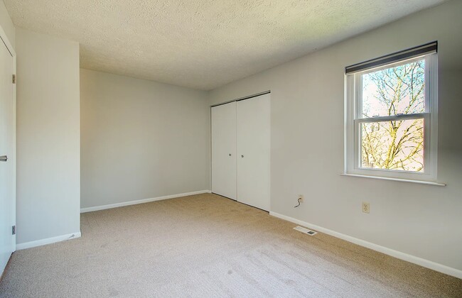 Building Photo - 150 Mosside Loop