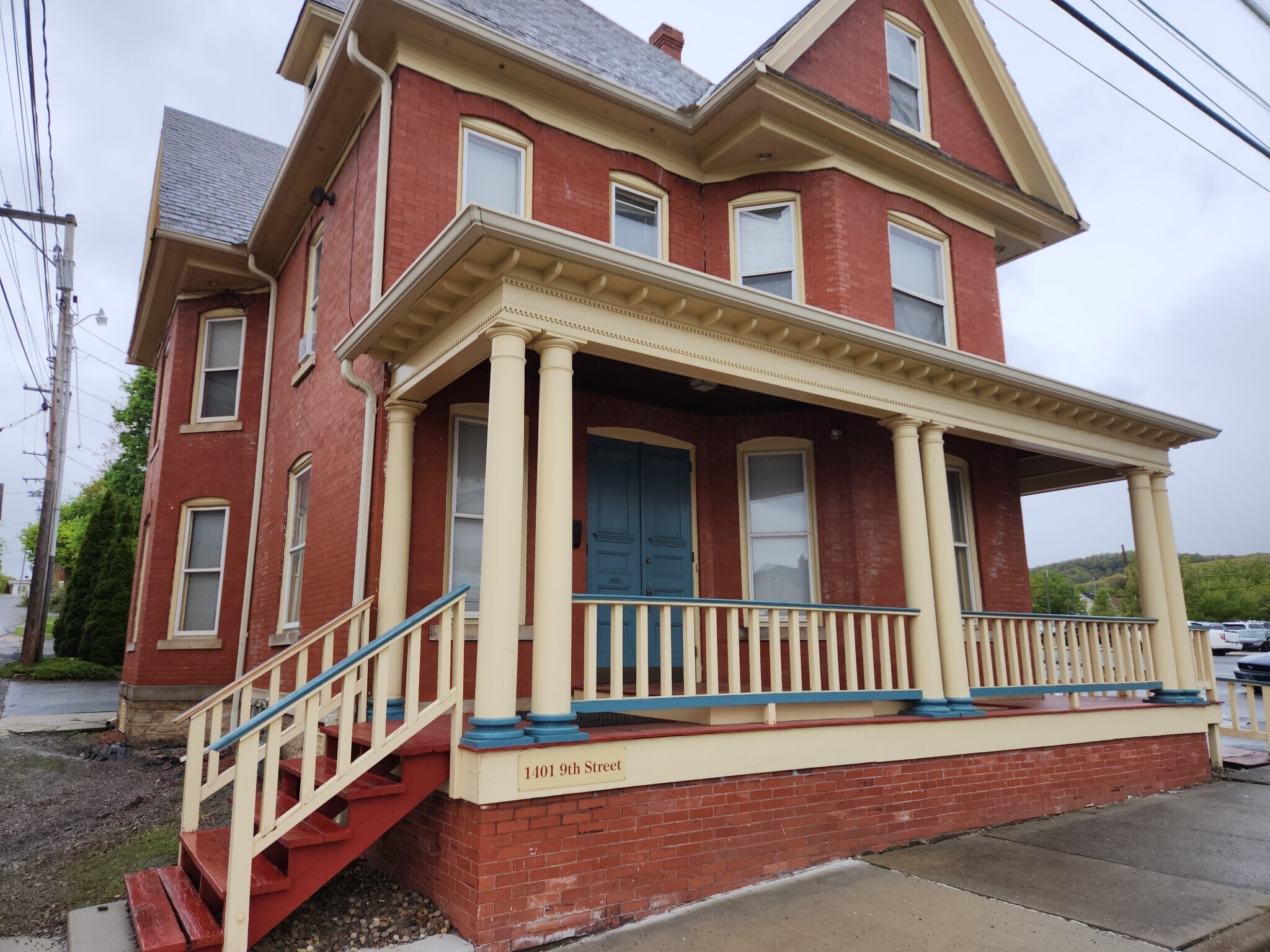 Building Photo - 1401 9th St