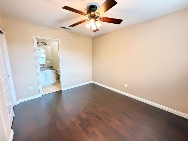 Building Photo - 1831 Crimson Ct