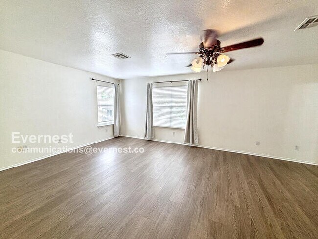 Building Photo - 1303 Casa Blanca Cove