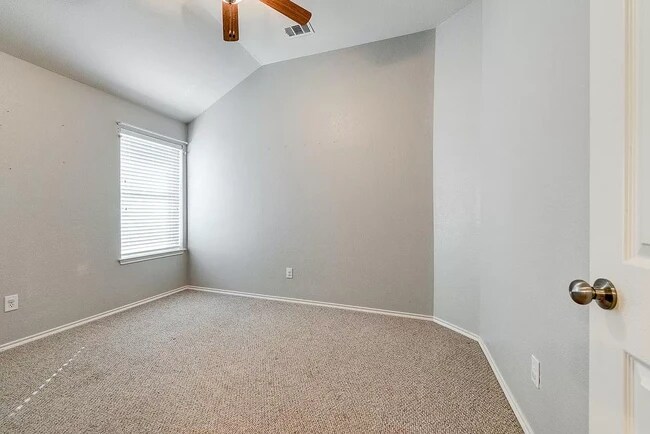 Building Photo - 4844 Grinstein Dr