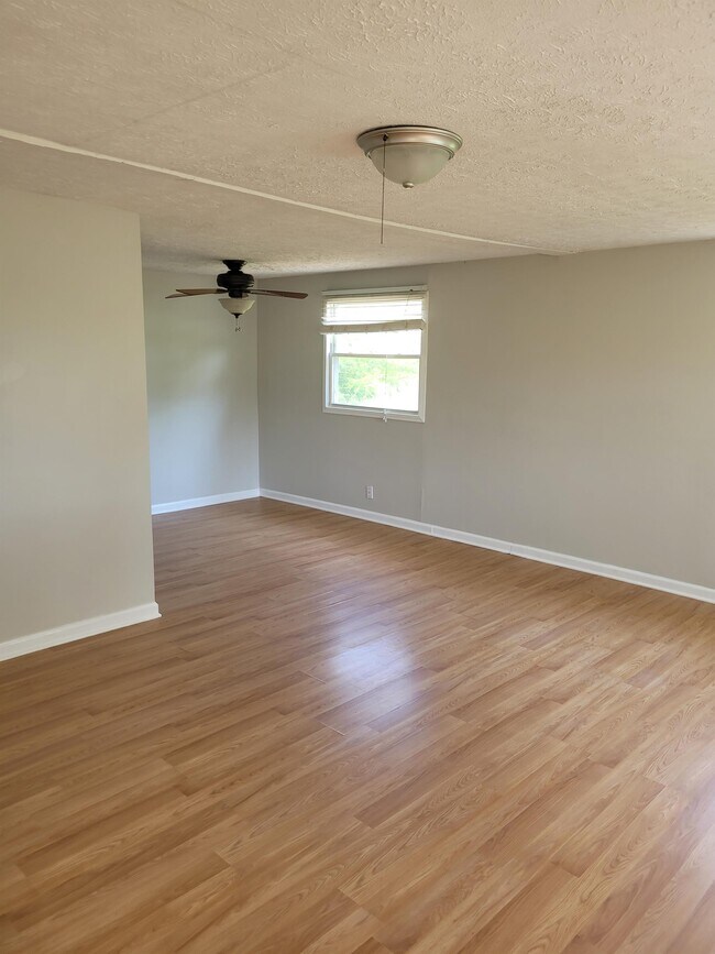 Building Photo - 4130 Buck Creek Valley Rd SE