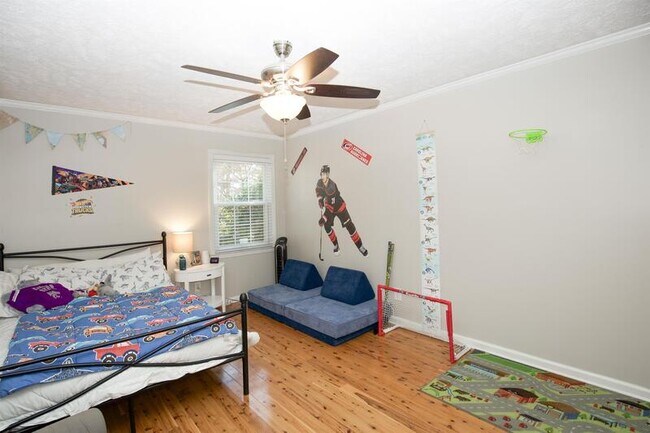 Building Photo - 209 Selkirk Trail