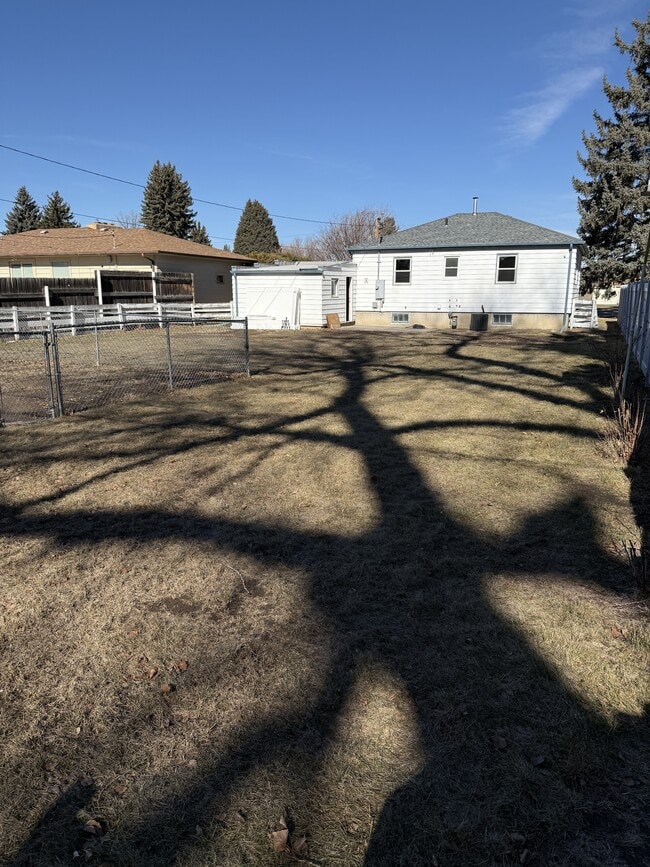 Building Photo - 3250 3rd Ave S