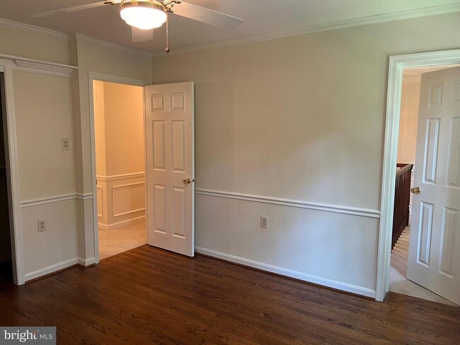 Building Photo - 10101 Alsace Ct