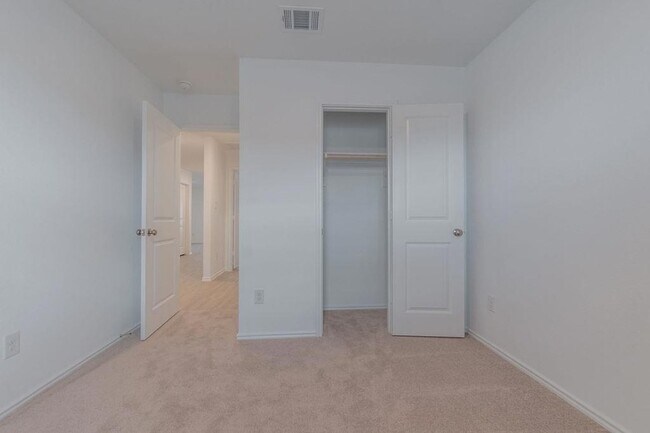 Building Photo - 216 Little Sparklers Lp