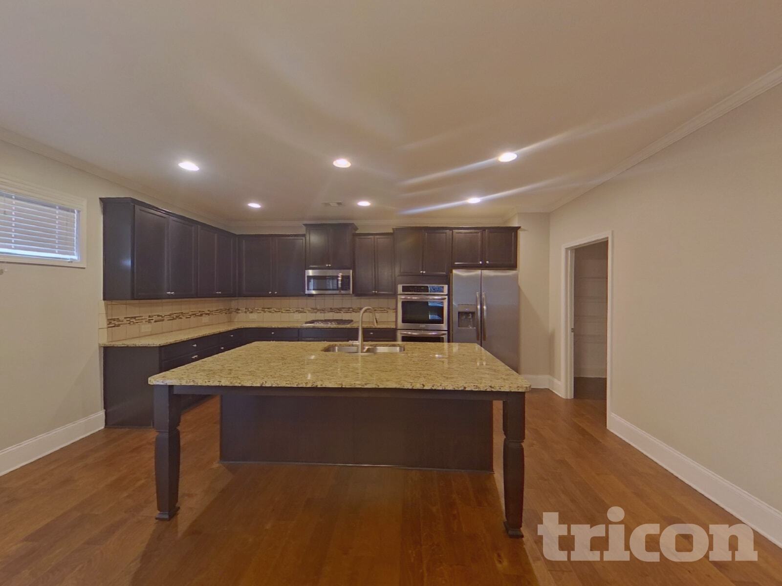 Building Photo - 5959 Wolf Creek Dr