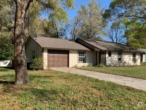 Building Photo - Open Floorplan in Quiet Neighborhood