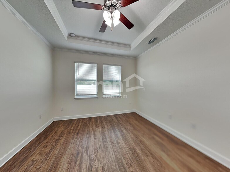 Building Photo - 313 Pine Terrace Dr