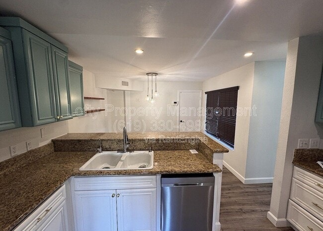 Building Photo - 4629 Villas Ct