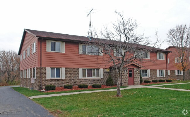 Building Photo - 666 Foxtree Cir