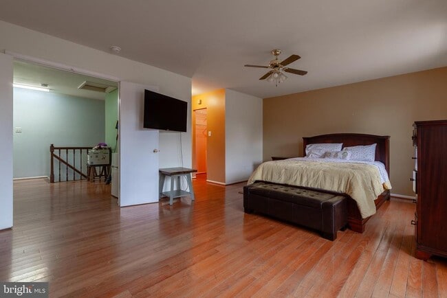 Building Photo - 14624 Monmouth Dr