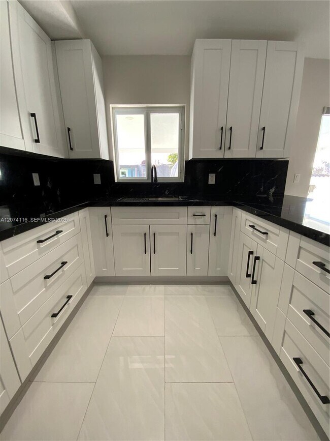 Building Photo - 30162 SW 159th Ave