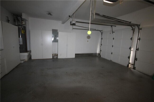 Building Photo - 1581 Oak Park Cove
