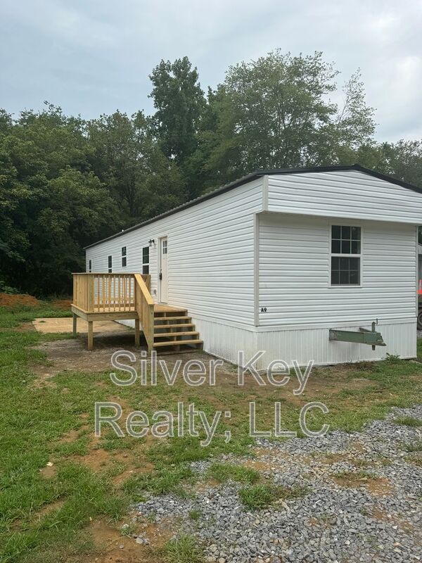 Primary Photo - 1004 S Jackson St