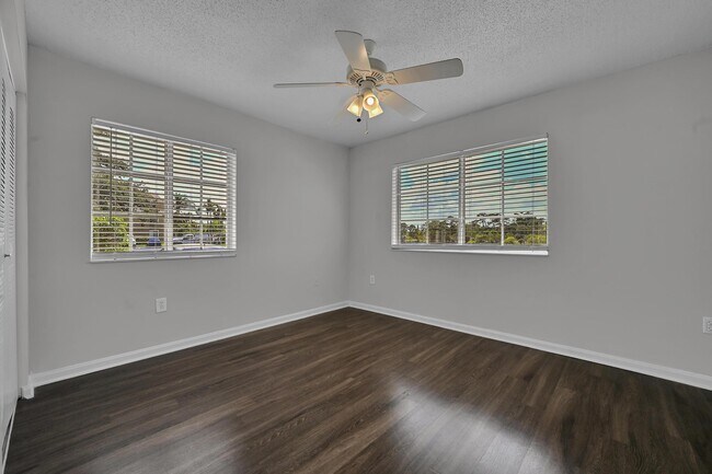 Building Photo - 3638 NW Mediterranean Ln
