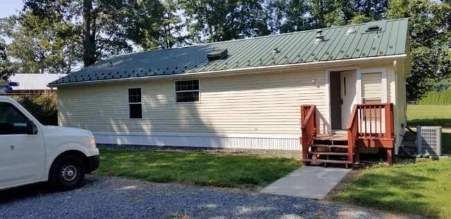 Building Photo - Beautiful 3-bd SFhome