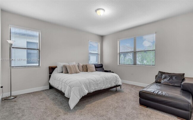 Building Photo - 3274 W 96 Pl