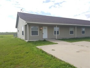 Building Photo - 309 S Blue Jay Ct