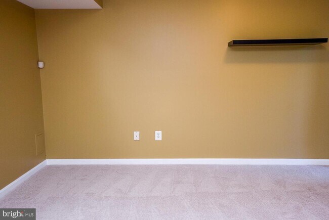Building Photo - 1551 Falling Brook Ct