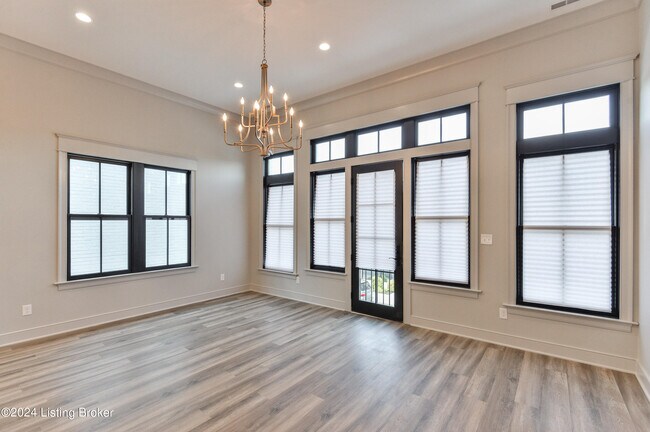 Building Photo - 10504 Meeting St