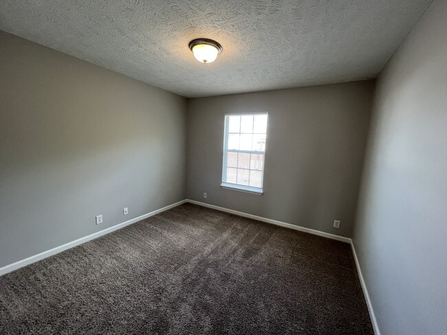 Building Photo - 4854 Laura Jeanne Blvd