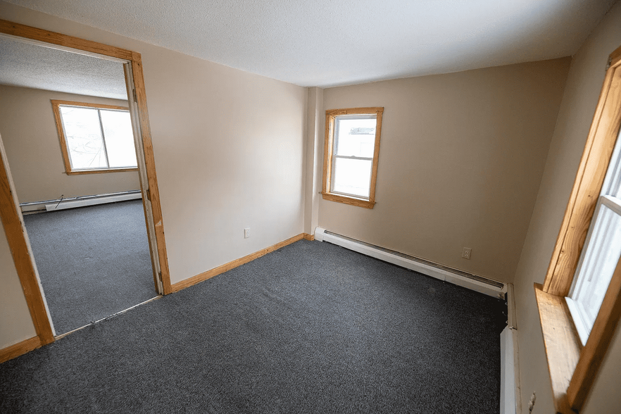 Building Photo - 96 Bosworth St