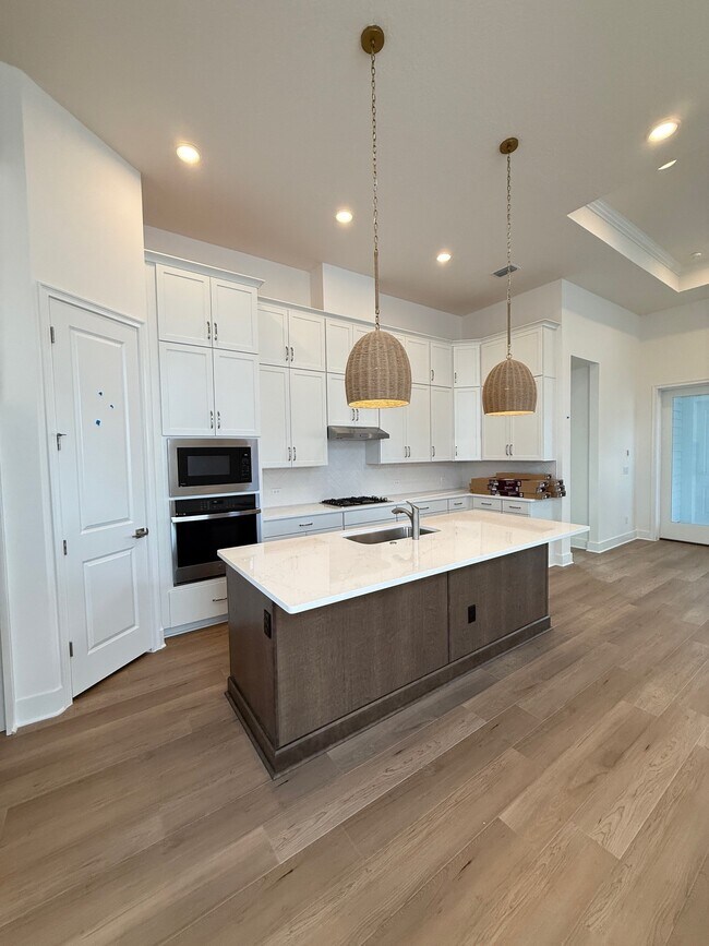 Building Photo - 5554 Lumber Ml Rd