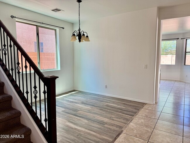 Building Photo - 3340 S Sunland Dr