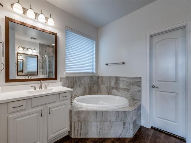 Building Photo - 2523 Linwood Dr