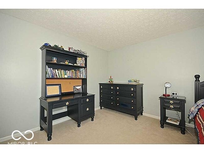 Building Photo - 1367 Hinault Way