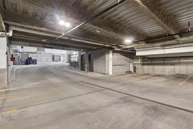 Building Photo - 7 Islington St