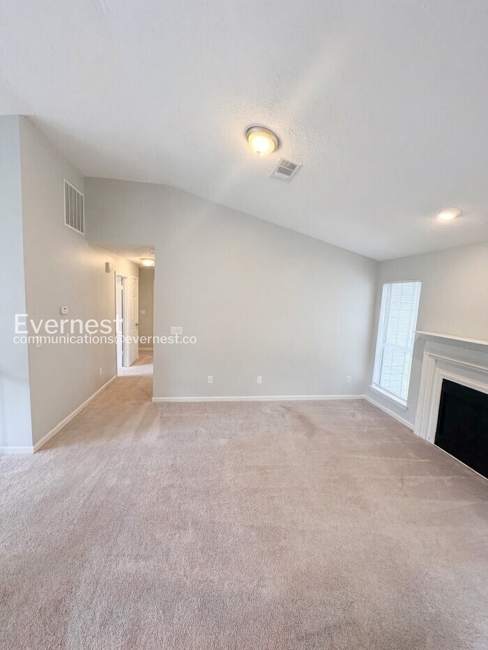 Building Photo - 3908 Old Ivy Ct