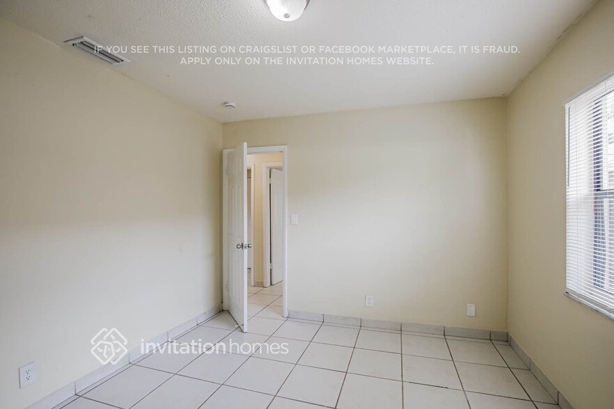 Building Photo - 7440 Johnson St