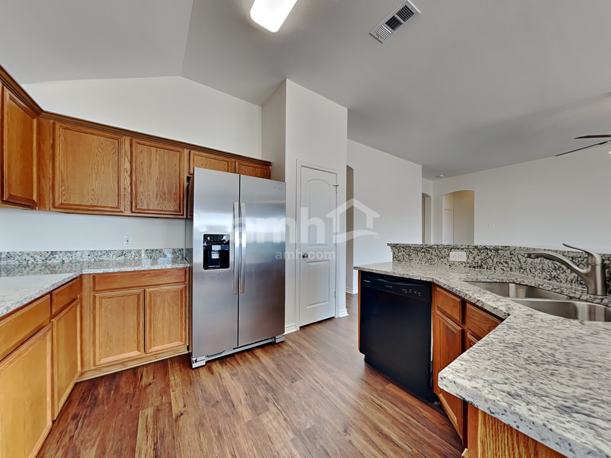Building Photo - 908 Mesa Vista Dr