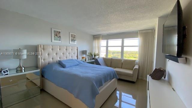 Building Photo - 1100 St Charles Pl