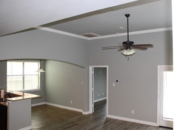 Building Photo - 25131 Alina Ln