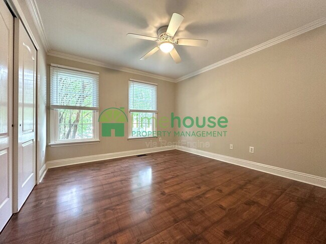 Building Photo - 2849 Crossings Dr