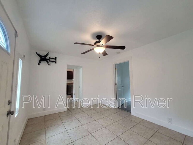 Building Photo - 3116 40th St