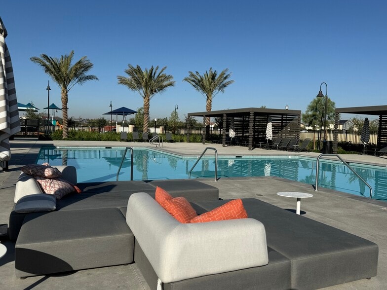 Building Photo - 4151 S Cleome Paseo