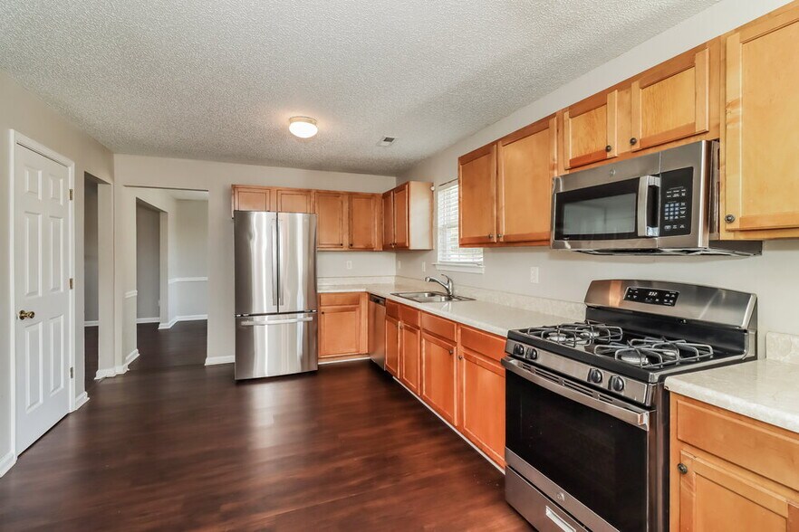 Building Photo - 108 Glendale Blvd