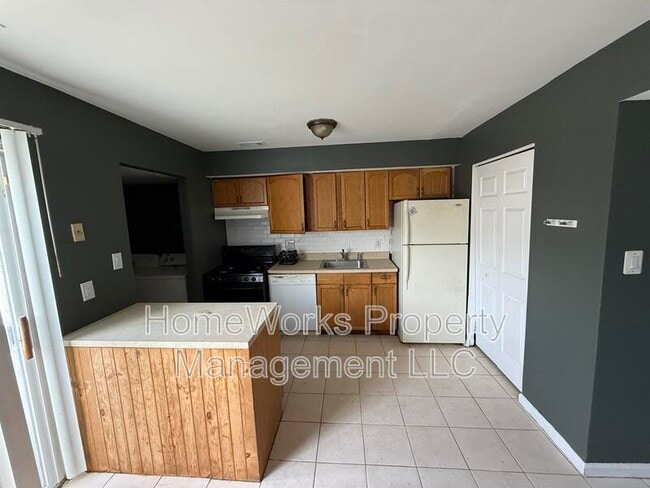 Building Photo - 6411 Jefferson Pl