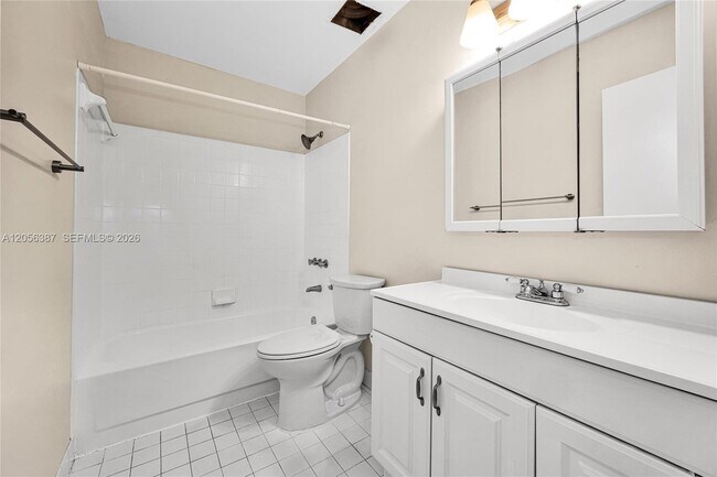 Building Photo - 8261 SW 128th St