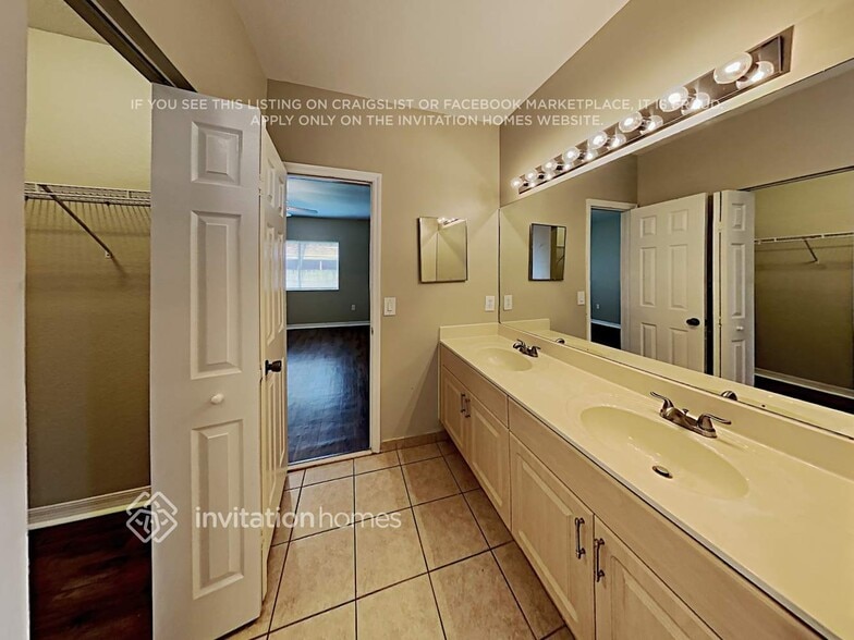 Building Photo - 16175 SW 150th St