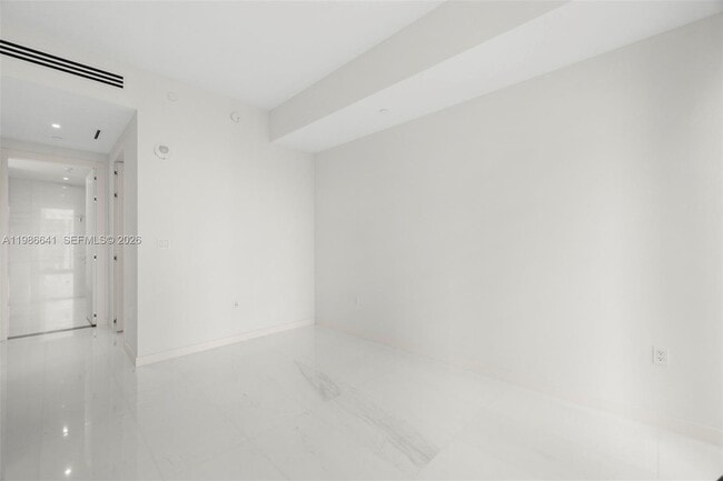 Building Photo - 300 Biscayne Blvd Way