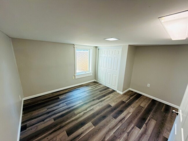 Building Photo - Move-In Ready 3BR/2BA Home with 2-Car Garage in St. Charles