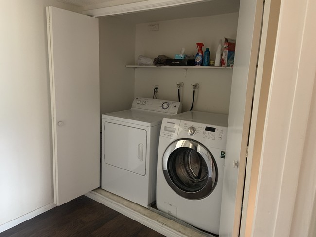 Laundry - 10030 Owensmouth Ave