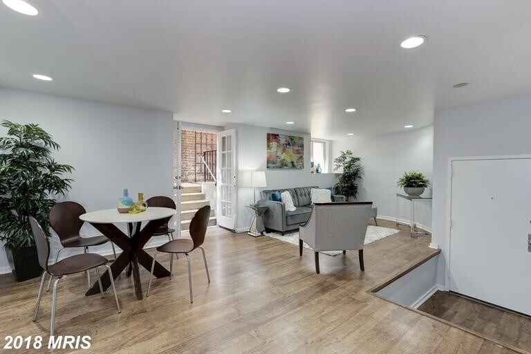 Building Photo - 629 Constitution Ave NE