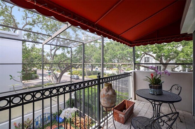 Building Photo - 4941 Bayshore Blvd